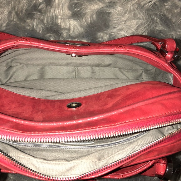 CHANEL - Picture 7 of 7